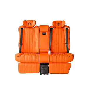 Fourgon VIP personnalisé modifié avec sièges en cuir de luxe inclinables, bureau informatique automatique intégré et sièges auto en cuir de luxe - Product Image 4