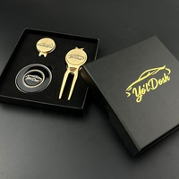 Kit d'accessoires de golf 3 pièces avec outil de réparation de divots et marqueur de balle, coffret cadeau pour promotion de club ou tournoi
