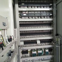 Équipement variable de distribution de contrôle de fréquence de PLC de Cabinet de pompe à eau à pression constante intelligente industrielle personnalisable
