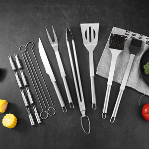 Ensemble d'outils de barbecue Yingrun en acier inoxydable avec manche long, compatible lave-vaisselle, équipement de grillade extérieur - Product Image 3