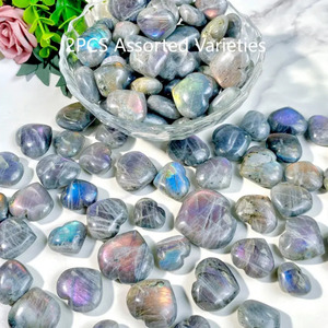 Cœur en labradorite naturelle polie, sculpté, avec éclat violet, pour cadeau, vente en gros - Product Image 1