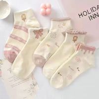 Chaussettes courtes pour femmes, motifs de dessins animés, style coréen, mignonnes et polyvalentes, chaussettes bateau à coupe basse, printemps/été