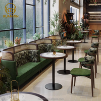Mobilier de Restaurant Commercial sur Mesure Style Thaïlandais : Banquettes, Canapés et Chaises en Cuir Vert, Velours et Rotin, Bois Massif