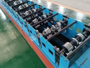 Machine de formage à froid de gouttières à grande vitesse pour les industries des tôles et des tuiles, destinée aux matériaux en acier - Product Image 4