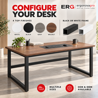 Bureau d'ordinateur moderne pour la maison avec plateau en bois couleur noyer et structure en acier noir pour l'étude et le bureau à domicile