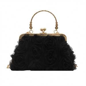 Bolso de noche de lujo hecho a mano con perlas, adornado con flores y perlas, ideal para banquetes, bodas y fiestas. - Product Image 5