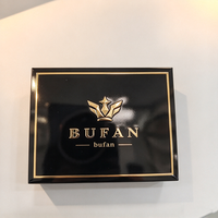 Étiquette en métal noir de luxe personnalisée, logo en relief doré, plaque signalétique en métal autocollante pour flacon de parfum, emballage de boîte cadeau cosmétique