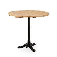 Table à manger blanche de style français moderne avec base en métal doré, écologique, résistante aux intempéries, pour usage extérieur en hôtel