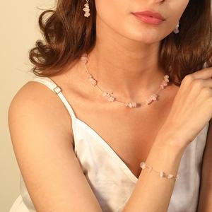 Vente en gros de pierres naturelles concassées irrégulières, plaquées or 18 carats, bijoux en acier inoxydable, collier, boucles d'oreilles, bracelet pour femmes - Product Image 2