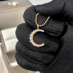Collana con ciondolo a forma di luna piccola per donna, stile vintage, gioielli minimalisti alla moda, idea regalo - Product Image 4
