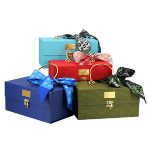 Caja <span class=keywords><strong>de</strong></span> Regalo <span class=keywords><strong>de</strong></span> Moda al por Mayor, Personalización <span class=keywords><strong>de</strong></span> Cajas <span class=keywords><strong>de</strong></span> Regalo para Ceremonias, Impresión <span class=keywords><strong>de</strong></span> Tamaño y <span class=keywords><strong>Marca</strong></span>, Caja <span class=keywords><strong>de</strong></span> Regalo para Damas <span class=keywords><strong>de</strong></span> Honor con Asa Magnética - Product Image 6