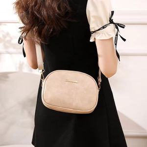 Sac messager vintage polyvalent pour femme, design unique et spacieux en PU, style tendance, qualité garantie - Product Image 2