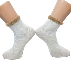 Chaussettes d'été tricotées personnalisables pour femmes, antidérapantes, respirantes, écologiques et douces, avec manchette bouffante, OEM, mi-cheville, pour le corps - Product Image 3
