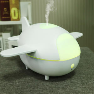 Difusor de aceites esenciales de diseño de avión Mini USB ultrasónico máquina de decoración del hogar humidificador de niebla fría - Product Image 1