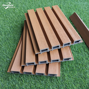 Panel de Pared Exterior de WPC Compuesto, Resistente al Fuego, Antiarañazos, Impermeable, Ecológico, con Diseño Moderno de Rejilla Acanalada para Exteriores - Product Image 3