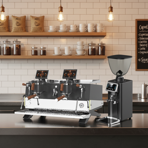 Macchina per Caffè Espresso di Alta Qualità con Doppio Gruppo, Schermo Touch <span class=keywords><strong>da</strong></span> 5.0", Caldaia in Acciaio Inox, Pressione 9 Bar, Controllo Elettrico - Product Image 1