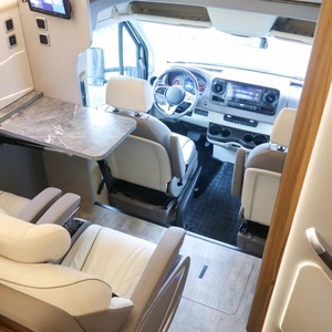 Camionetas 4x4 Diésel para Campamento, RVs de 118KW, Camionetas Diésel de 4 Cilindros y 3.0T, Accesorios Interiores para RVs, para <span class=keywords><strong>Mercedes</strong></span> Benz Usados - Product Image 6