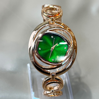 Montre à quartz pour femme LP79, design unique, bracelet texturé tendance, boîtier carré en alliage et cadran en verre
