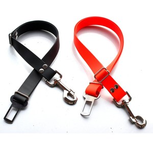 Cinturón de seguridad para perros de Material de poliéster ajustable de 2,5 cm de ancho, recubierto de PVC de alta calidad, liberación rápida, moda duradera para coches - Product Image 1