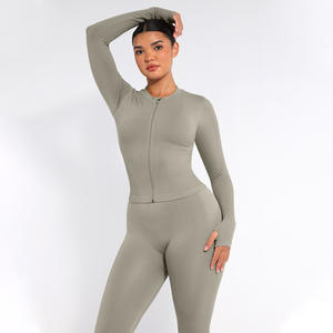 헥신 재고 있음 화이트 쓰리피스 숏 썸머 세트 여성 의류 수트 세트 쉐이프웨어 - Product Image 4