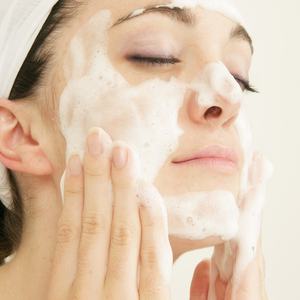 Traitement de l'acné de marque privée élimine les boutons nettoyage en profondeur <span class=keywords><strong>nettoyant</strong></span> moussant 4% peroxyde de benzoyle <span class=keywords><strong>nettoyant</strong></span> pour le visage - Product Image 4