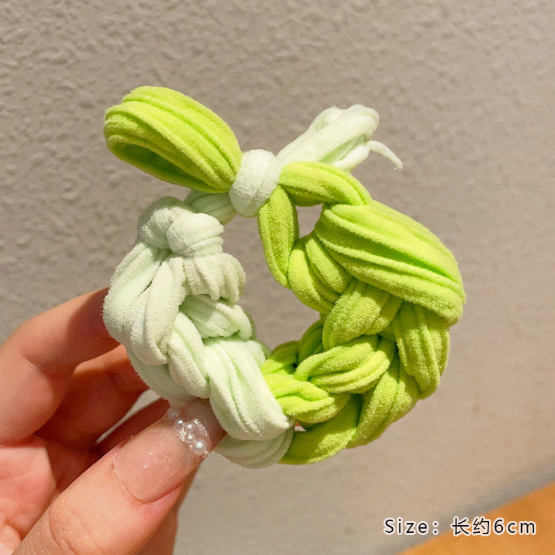 หญ้าสีเขียว