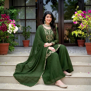 Ensemble Salwar Kameez en Chiffon Brodé Vert pour Femme, Haut Long Traditionnel Indien, Séchage Rapide, Longueur Genou, Tenue de Soirée - Product Image 1