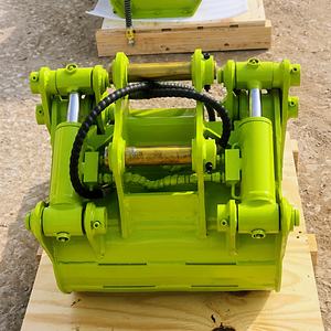 Cubo de fijación de cubo <span class=keywords><strong>4</strong></span> en 1 para miniexcavadora de MINICARGADORA a la venta - Product Image 3