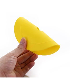 New Arrive 6 Inches Flat Marker Disc Cones Soccer <strong>Football</strong> <strong>Drum</strong> Cone Marker with Middle Hole Plastic Soccer Agility Field Cones - Product Image 4