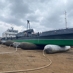 Florescence D1.5L16m Ponton flottant en caoutchouc marin, airbag en caoutchouc pour navires, utilisé pour l'amarrage et la débarquement de navires - Product Image 1