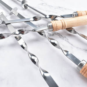Barbecue avec manche en <span class=keywords><strong>bois</strong></span> pièces 1 pièce de <span class=keywords><strong>50</strong></span> <span class=keywords><strong>cm</strong></span> de long, en acier inoxydable, 5 brochettes de kebab, BBQ - Product Image 2