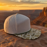 Casquette de baseball à visière plate avec logo personnalisé, visière camouflage, 100% polyester respirant découpé au laser, casquette de sport réglable pour l'extérieur, vente en gros