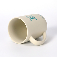 Tasse à café en céramique de style nordique 400ml faite à la main en porcelaine faïence exquise couleur beige conception comme tasse cadeau