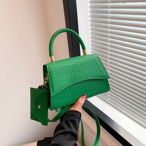 กระเป๋าสะพายไหล่สำหรับผู้หญิงกระเป๋าสะพายแฟชั่นหนังสีทึบสินค้ามาใหม่2025 - Product Image 2