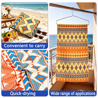 Serviette de plage en microfibre de daim compressée antimicrobienne, résistante au sable, avec poche, motifs floraux imprimés et logo personnalisé
