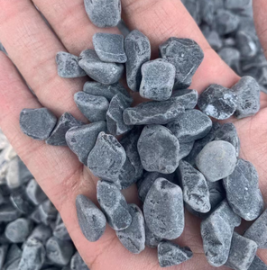 حصى حجري طبيعي أسود من شونلي للاستخدام الخارجي في الفلل، تصميم عصري صديق للبيئة مع ضمان لمدة 5 سنوات وحل شامل - Product Image 2