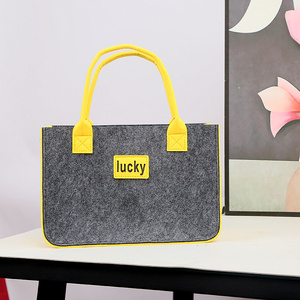 La combinación del bolso y el folleto de armas secretas de la industria de seguros ya está a la venta con un descuento del 3% - Product Image 4