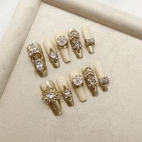 Newby nouvelle collection fait à la main champagne scintillant presse sur les ongles Aura plein strass éblouissant ongles conseils