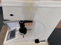 Testeur de dureté Vickers à tourelle automatique HV-10Z avec écran tactile de 8 pouces pour revêtements minces en métal, céramique et plaquettes IC, conforme aux normes GB/T4340.2 et ISO6507