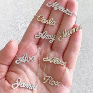 Collar con Nombre Personalizado de Acero Inoxidable <span class=keywords><strong>Gaby</strong></span> con Piedra para Mujer, Joyería Personalizada - Product Image 1