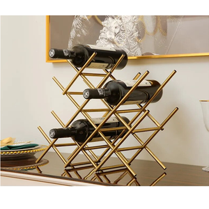 Estante para Vinos de Metal de Alta Calidad, Diseño Piramidal Dorado, Soportes Resistentes, Único y Lujoso - Product Image 4