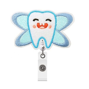 Porte-Badge médical à dents brodées Style mixte pour accessoires de dentistes - Product Image 5