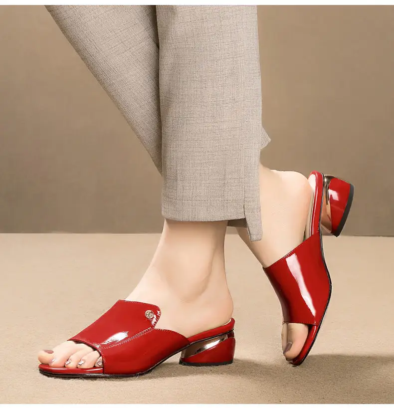 Scarpe firmate personalizzate pantofole lucide pantofole con tacco medio da donna e da donna sandali di lusso da donna 2023
