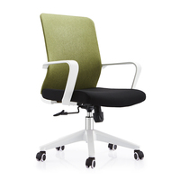 Chaise de bureau moderne en gros, nouvelle chaise de bureau pivotante en tissu maillé, dossier moyen, design Oficina, chaise de bureau pour personnel, chaise de bureau de direction
