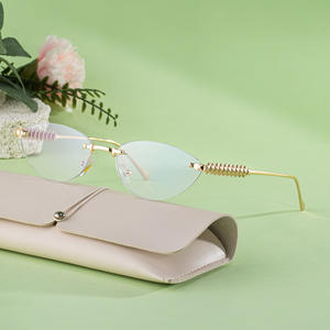 Lunettes de soleil œil de chat sans monture pour femmes, monture en métal, protection UV400, style urbain, design haut de gamme - Product Image 4