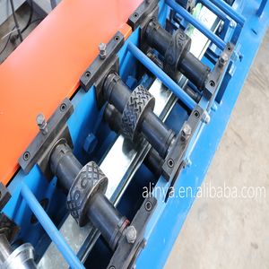 Rouleau de porte en acier mousse pu <span class=keywords><strong>volet</strong></span> roulant cadre de porte obturateur faisant la machine de formage à froid - Product Image 3