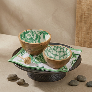Bol en bois de manguier émaillé fait main, écologique et luxueux, avec motif floral aquarelle bleu, style rustique, pour servir des salades - Product Image 2