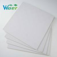 Plaques de plafond en PVC ignifuge de type gypse, modernes, carrées, 595*595, 7-9 mm, vente en gros d'usine