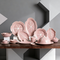 Service de table en céramique à motif de feuilles rose clair, bol en forme de pétale, assiette, vaisselle de luxe légère pour la maison, passe au micro-ondes