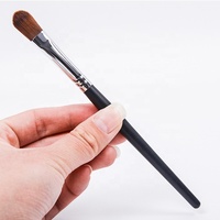 Kuas Concealer Wajah Tunggal Berkualitas Tinggi Dongshen DM-SM08 dengan Bulu Sintetis Fiber, Gagang Kayu, dan Label Pribadi